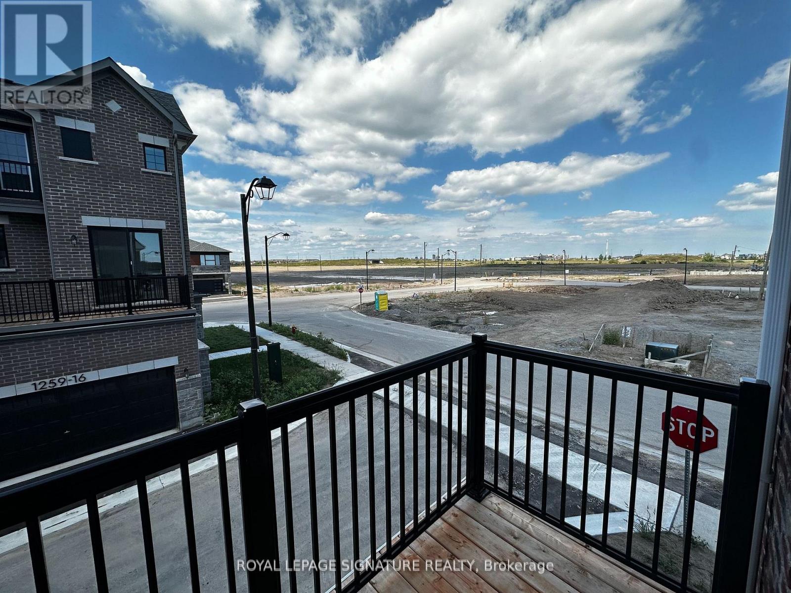 15 - 1259 Lily Crescent, Milton, Ontario  L9E 2C1 - Photo 5 - W12576330