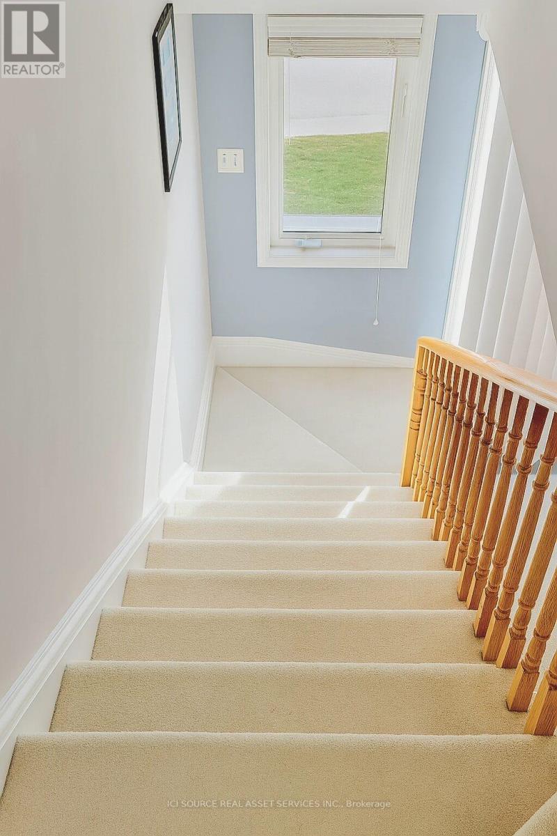 3 - 5050 Intrepid Drive, Mississauga, Ontario  L5M 0E5 - Photo 10 - W12576332