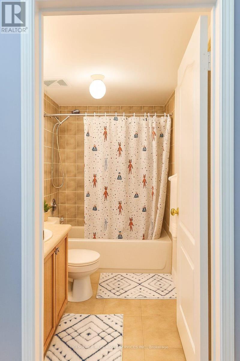 3 - 5050 Intrepid Drive, Mississauga, Ontario  L5M 0E5 - Photo 14 - W12576332