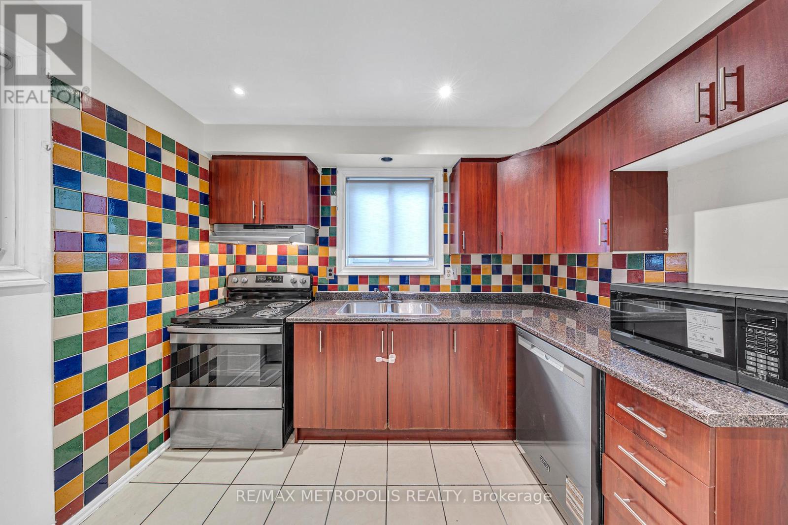 Main - 501 Daralea Heights, Mississauga, Ontario  L5A 3H7 - Photo 20 - W12576342