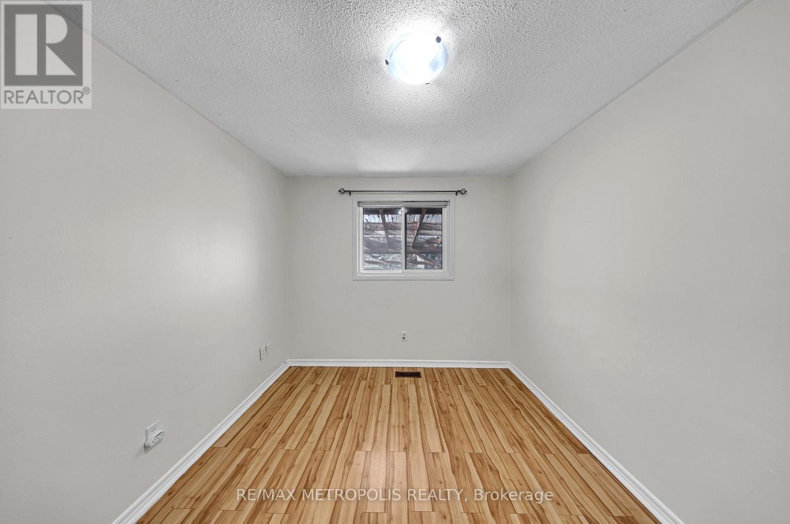 Main - 501 Daralea Heights, Mississauga, Ontario  L5A 3H7 - Photo 25 - W12576342