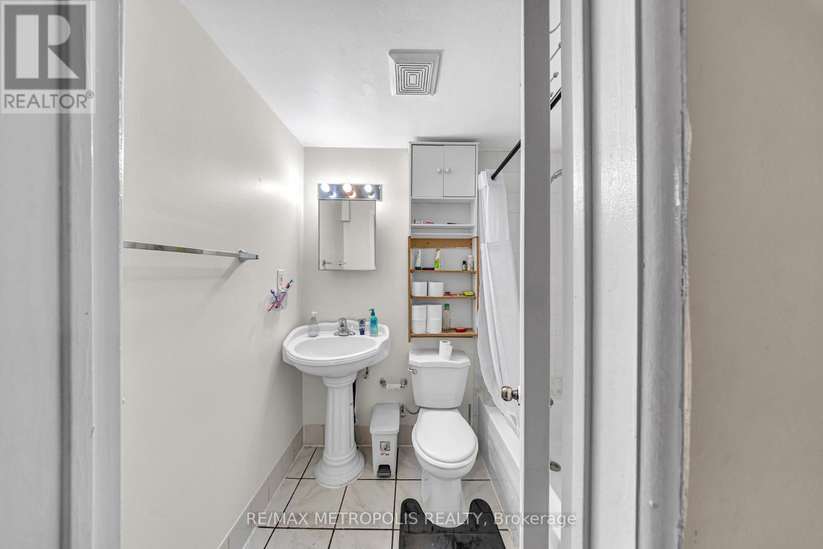 Main - 501 Daralea Heights, Mississauga, Ontario  L5A 3H7 - Photo 40 - W12576342