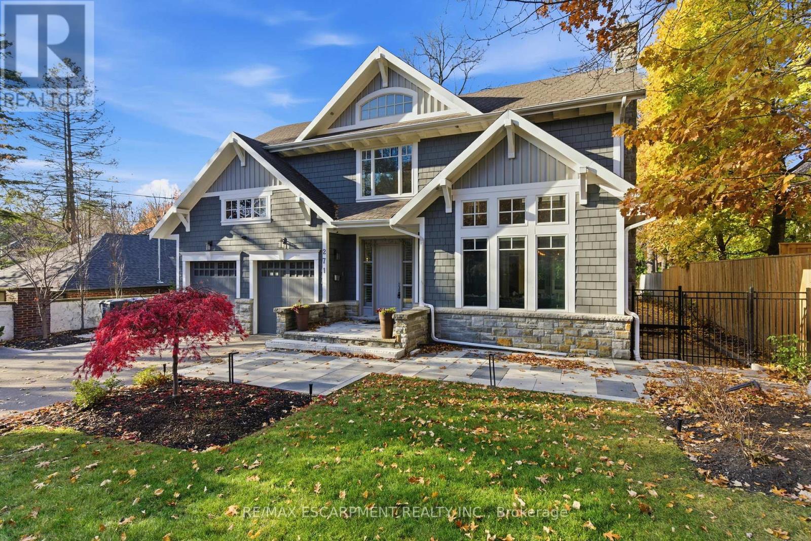 271 Oakhill Road, Mississauga, Ontario  L5G 2P8 - Photo 2 - W12576364