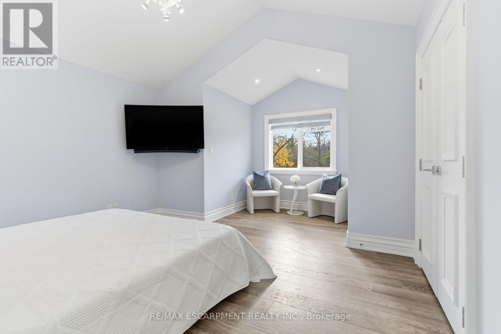 271 Oakhill Road, Mississauga, Ontario  L5G 2P8 - Photo 20 - W12576364