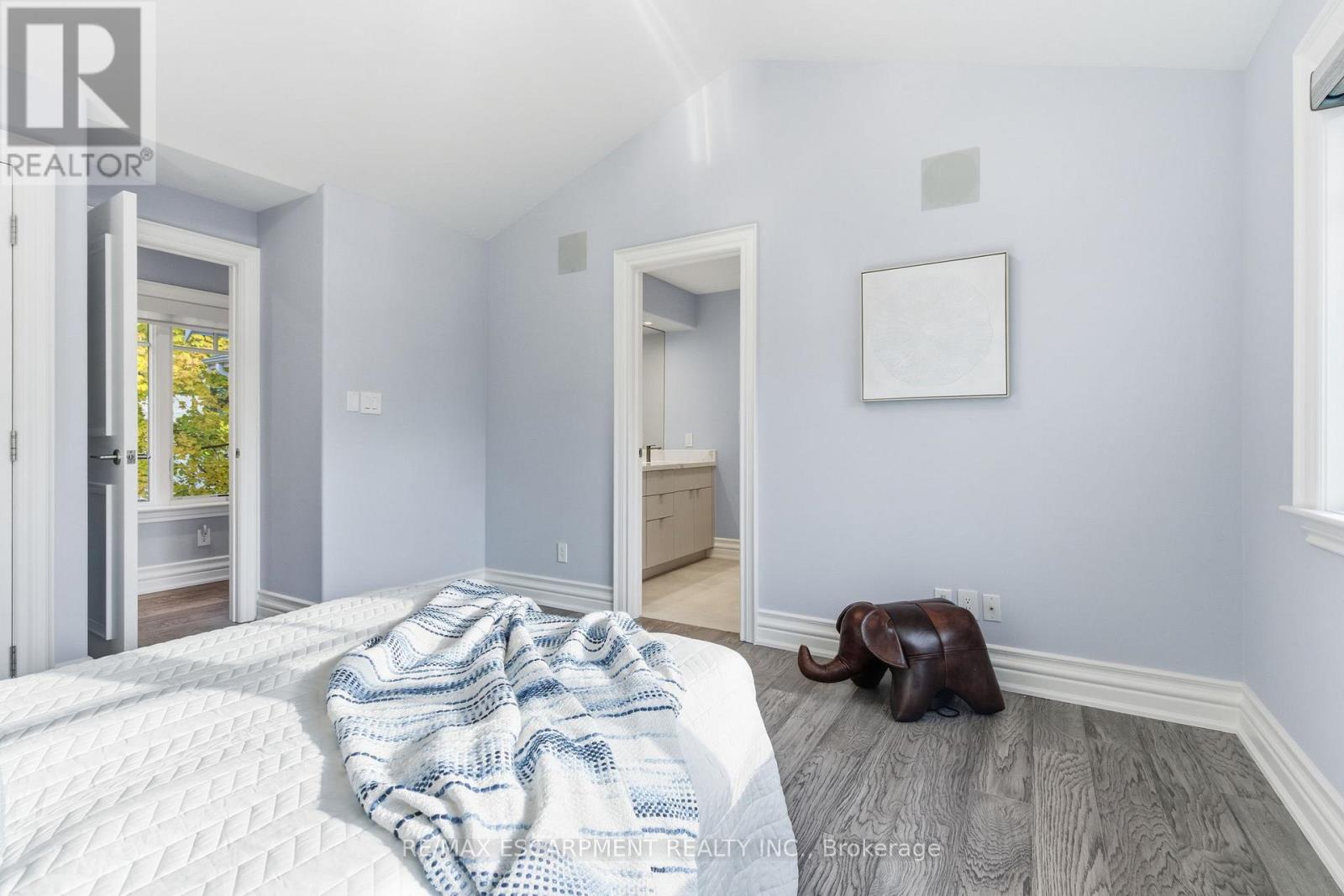 271 Oakhill Road, Mississauga, Ontario  L5G 2P8 - Photo 24 - W12576364