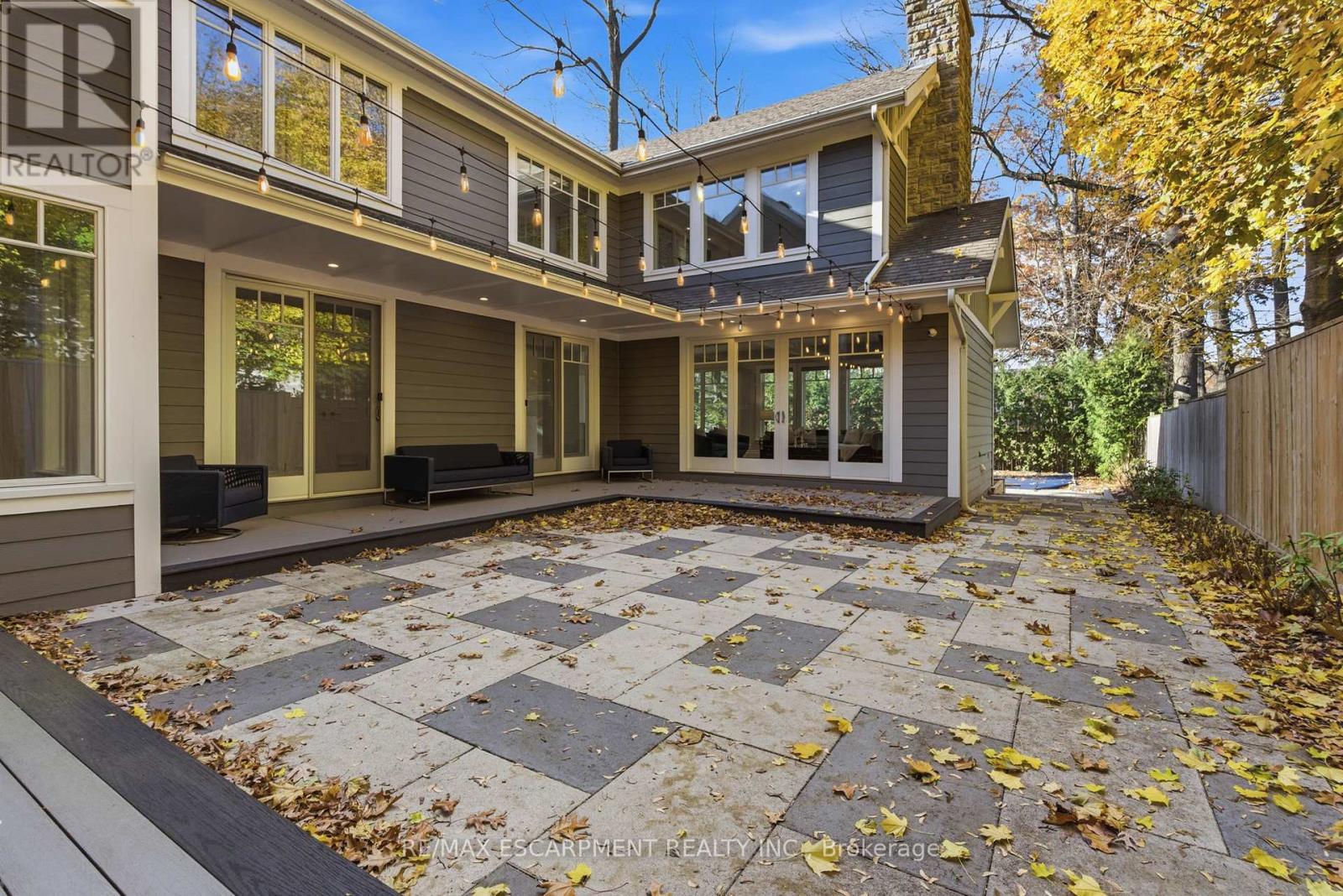 271 Oakhill Road, Mississauga, Ontario  L5G 2P8 - Photo 38 - W12576364