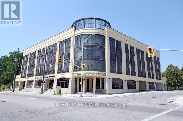 305 - 205 LAKESHORE ROAD, Oakville, Ontario