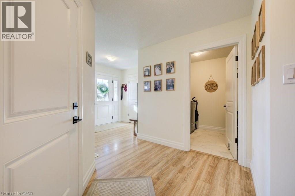 8 Malcolm Crescent, Listowel, Ontario  N4W 0K3 - Photo 7 - 40789335