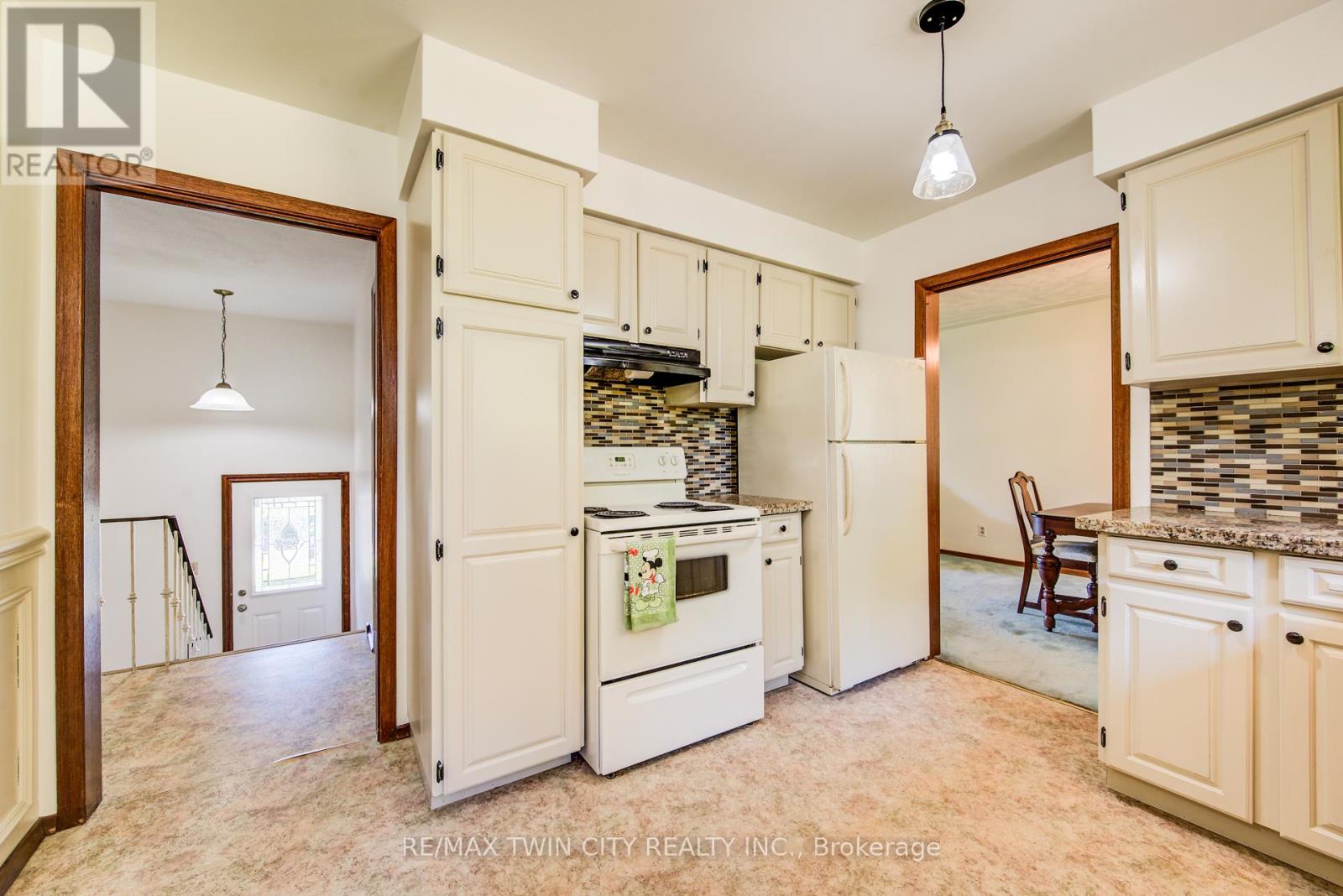 39 Kenwood Crescent, Guelph, Ontario  N1H 6E4 - Photo 10 - X12576326