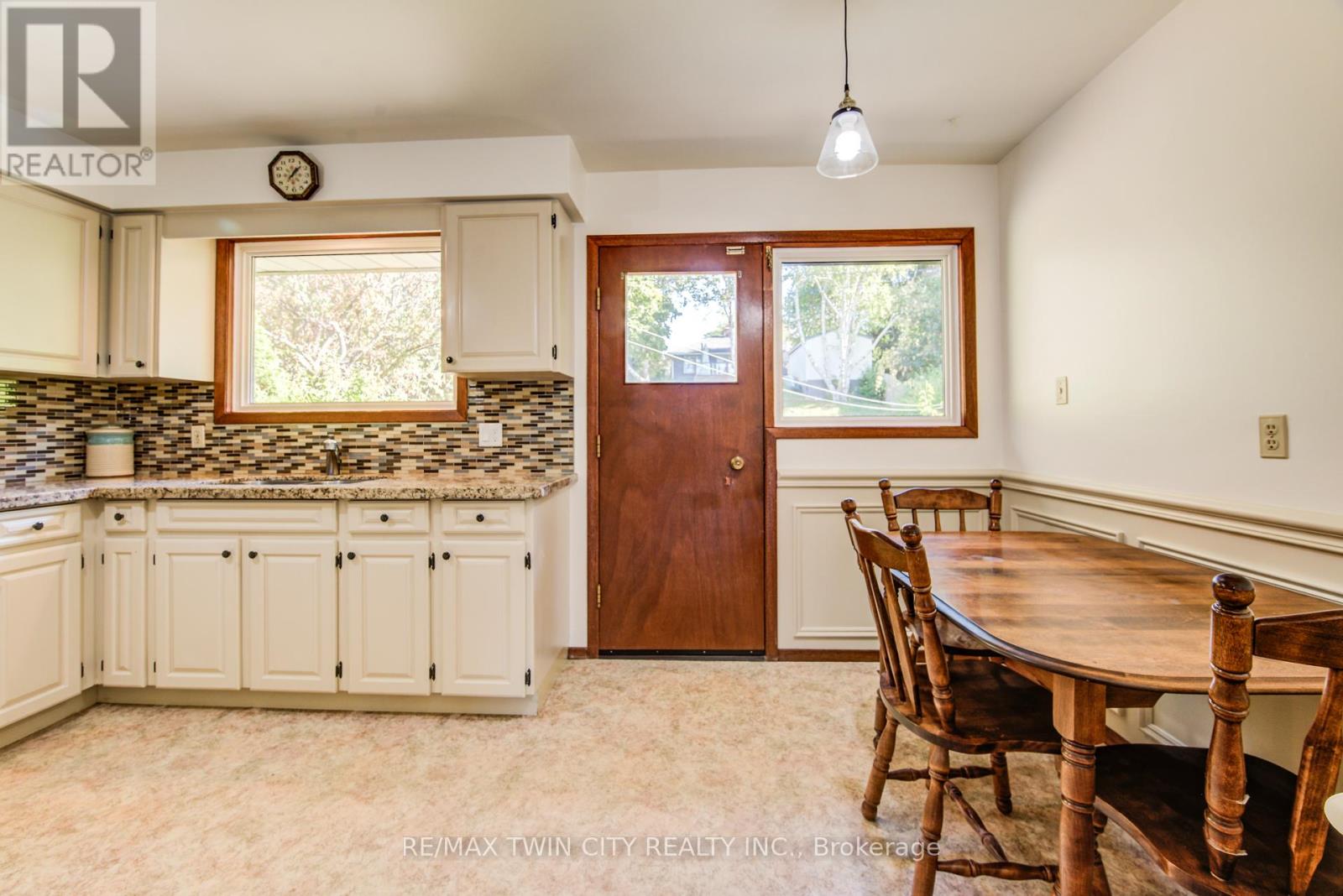 39 Kenwood Crescent, Guelph, Ontario  N1H 6E4 - Photo 11 - X12576326