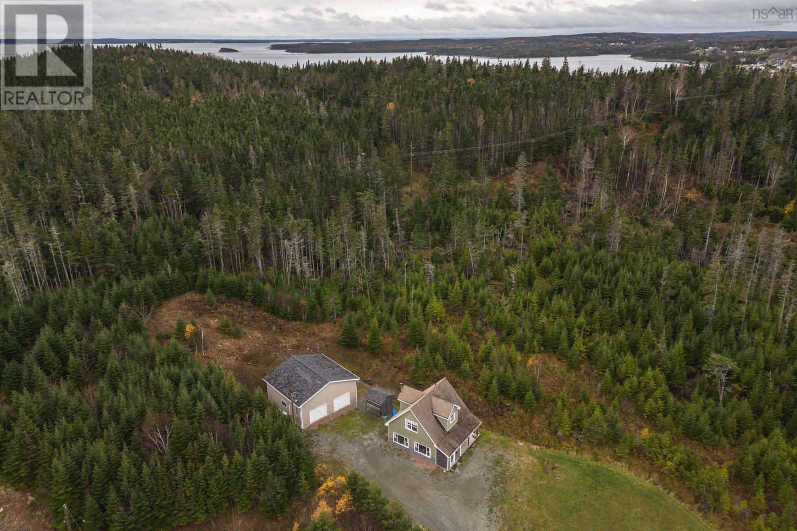 10198 Grenville Street, St. Peter's, Nova Scotia  B0E 3B0 - Photo 2 - 202528545