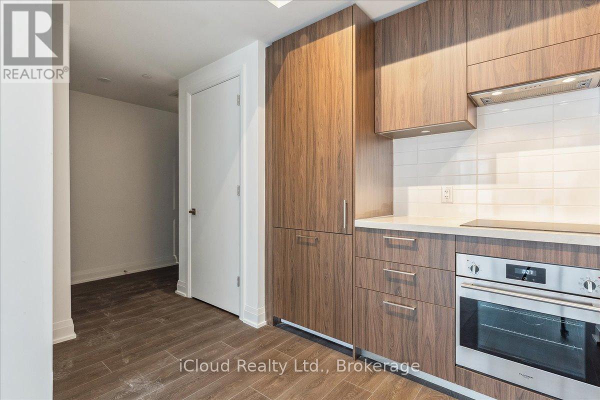 1012 - 33 Frederick Todd Way, Toronto, Ontario  M4G 0C9 - Photo 3 - C12576410