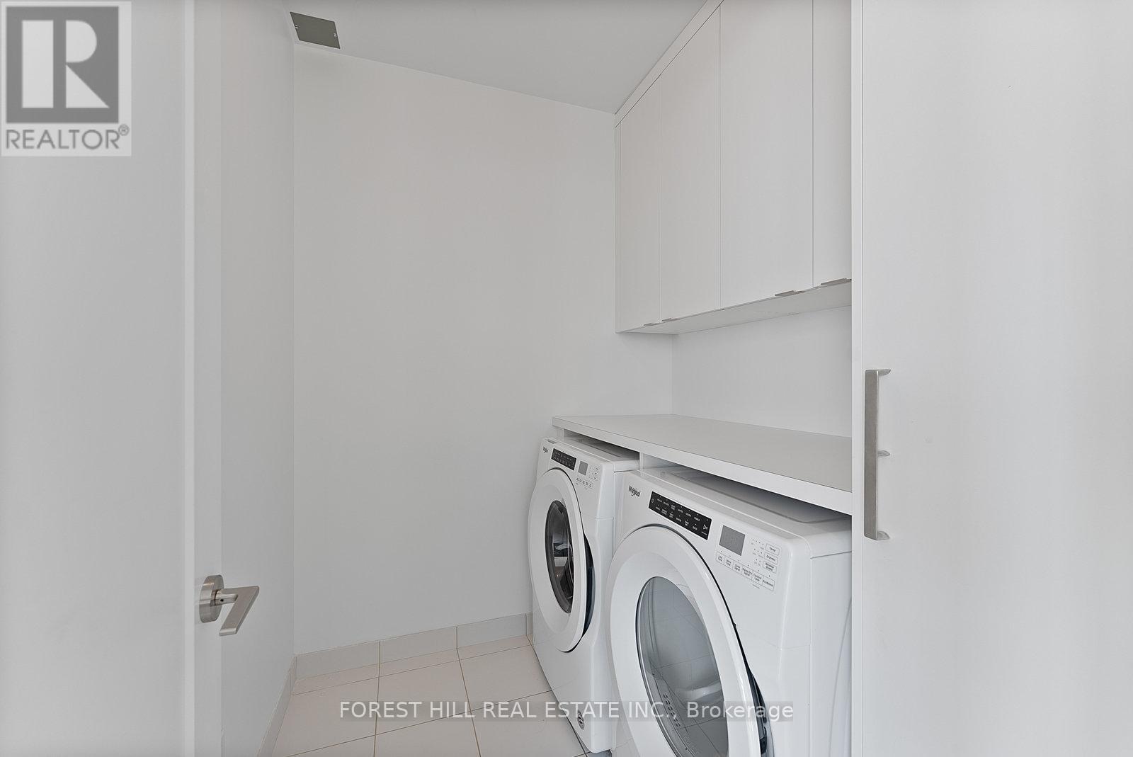 Sph #07 - 1 Edgewater Drive, Toronto, Ontario  M5A 0L1 - Photo 11 - C12576430