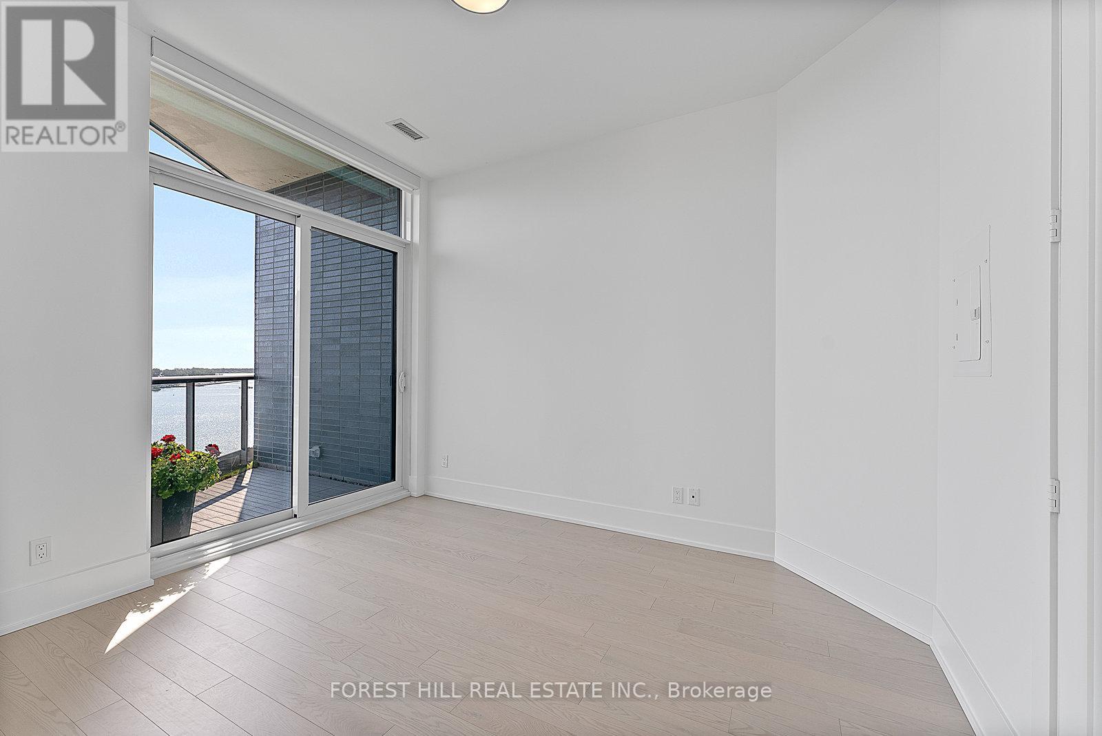 Sph #07 - 1 Edgewater Drive, Toronto, Ontario  M5A 0L1 - Photo 14 - C12576430