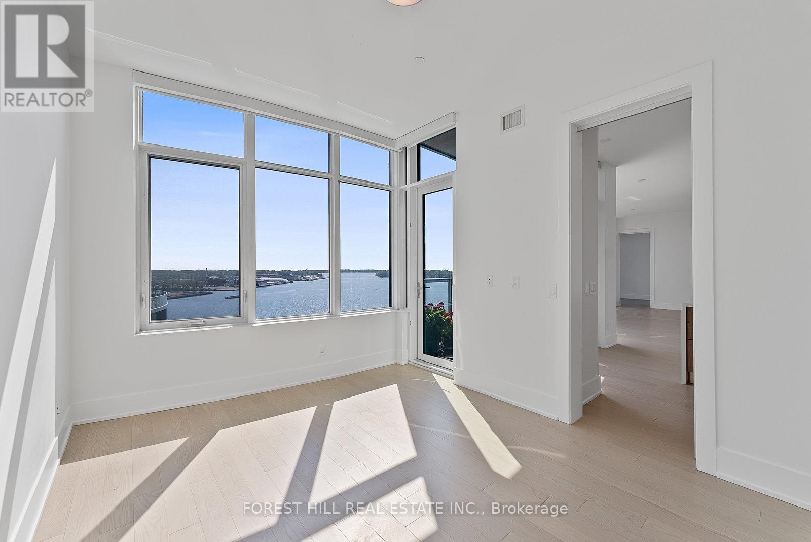 Sph #07 - 1 Edgewater Drive, Toronto, Ontario  M5A 0L1 - Photo 19 - C12576430