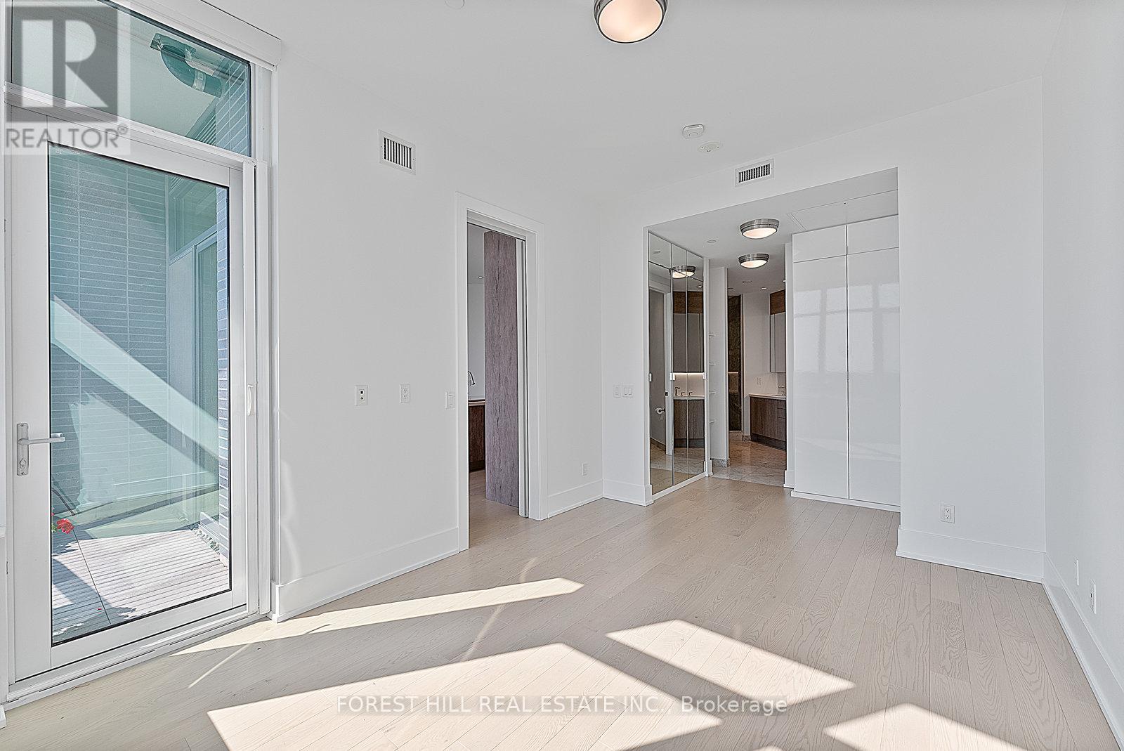 Sph #07 - 1 Edgewater Drive, Toronto, Ontario  M5A 0L1 - Photo 20 - C12576430