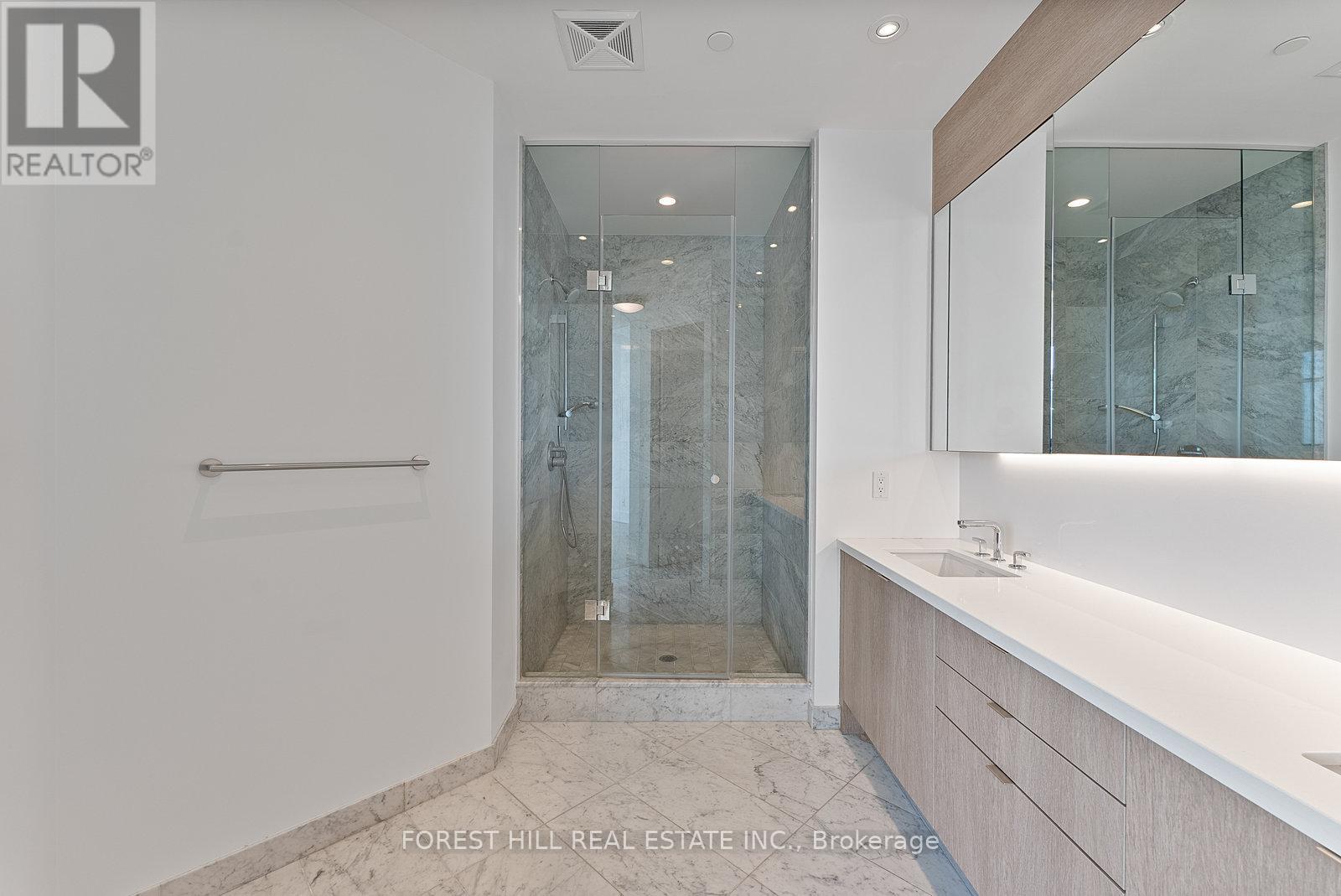 Sph #07 - 1 Edgewater Drive, Toronto, Ontario  M5A 0L1 - Photo 26 - C12576430