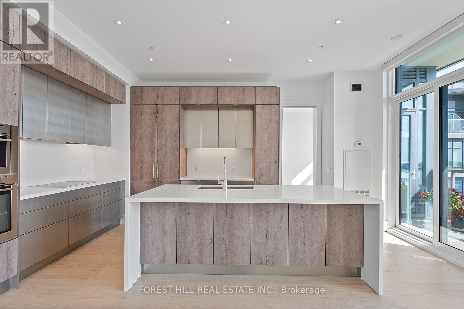 Sph #07 - 1 Edgewater Drive, Toronto, Ontario  M5A 0L1 - Photo 6 - C12576430