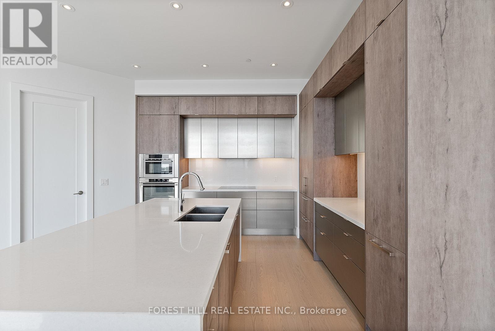 Sph #07 - 1 Edgewater Drive, Toronto, Ontario  M5A 0L1 - Photo 7 - C12576430