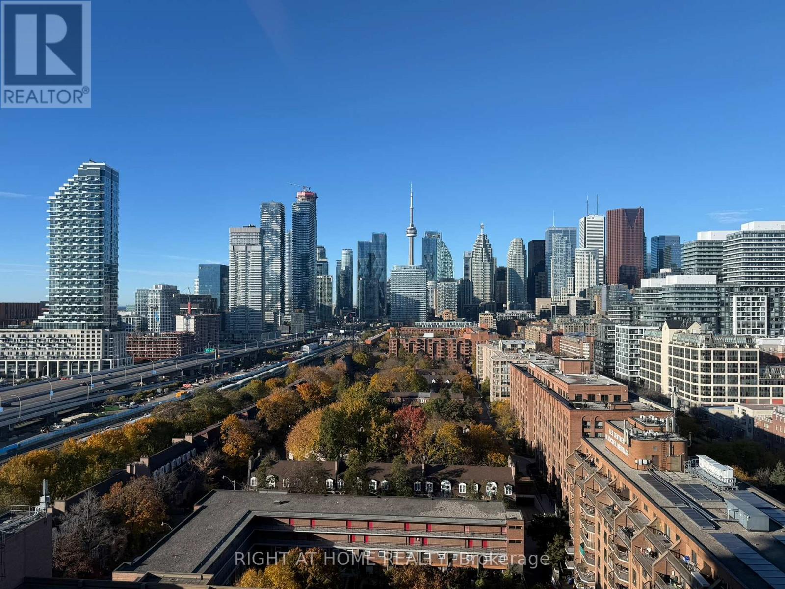 1608 - 35 Parliament Street, Toronto, Ontario  M5A 0Z5 - Photo 4 - C12576434