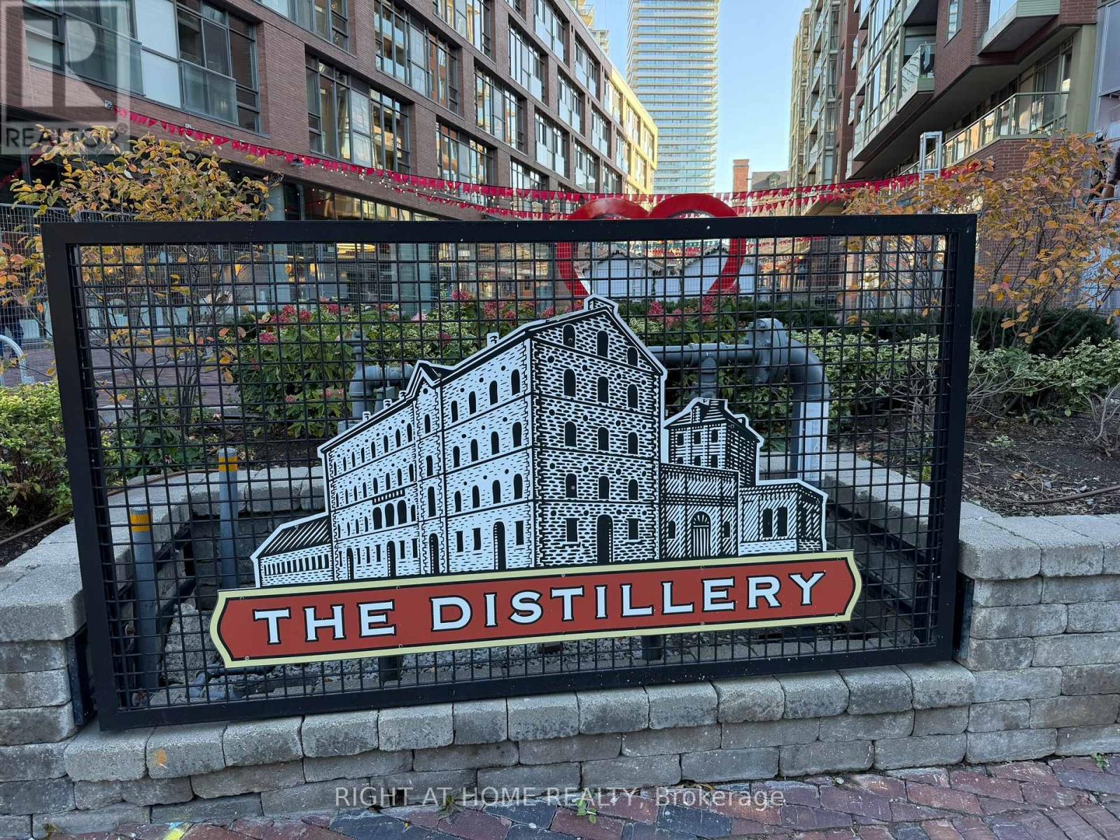 1608 - 35 Parliament Street, Toronto, Ontario  M5A 0Z5 - Photo 6 - C12576434