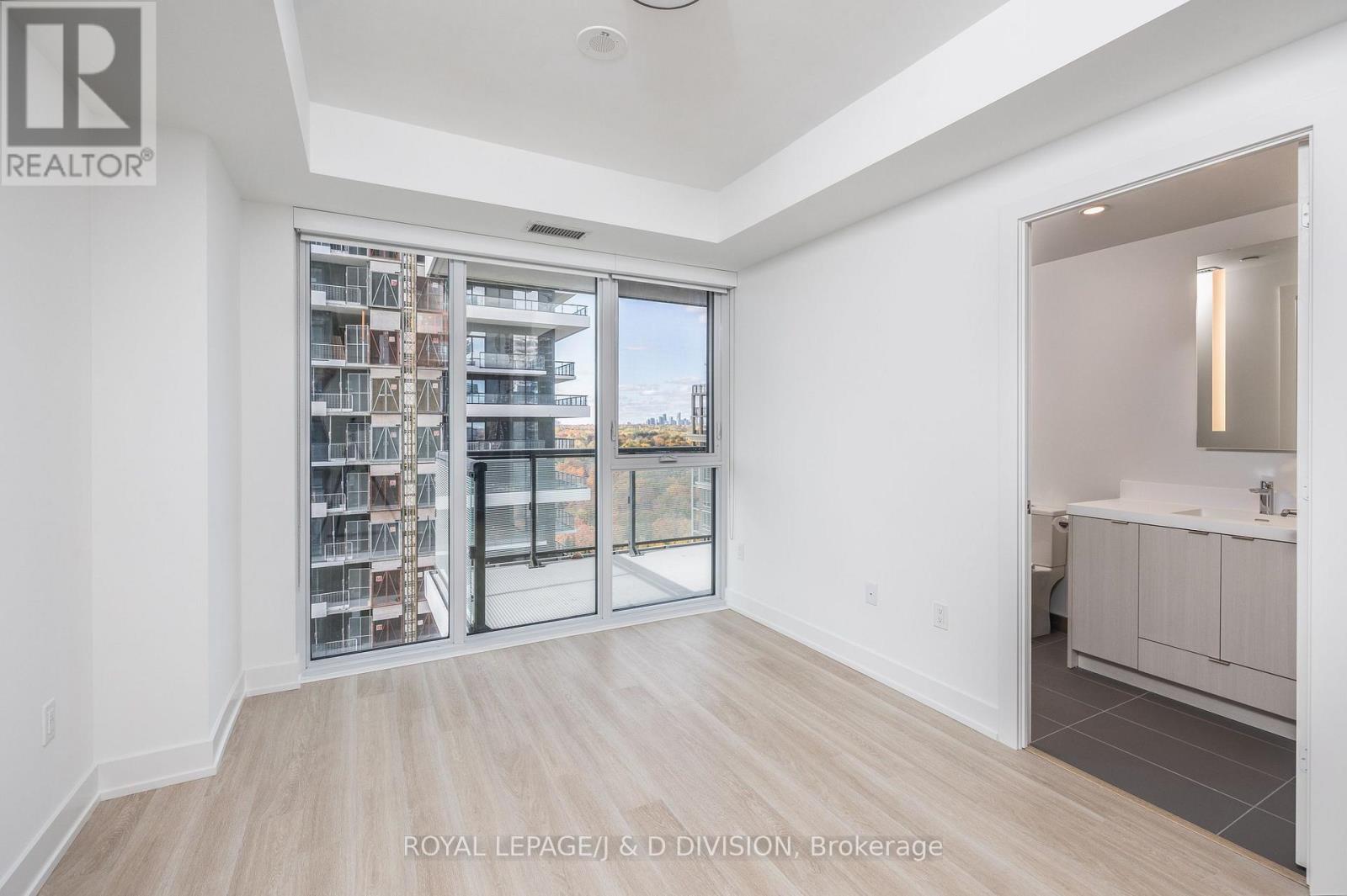 1837 - 20 Inn On The Park Drive, Toronto, Ontario  M3C 0P8 - Photo 2 - C12576466