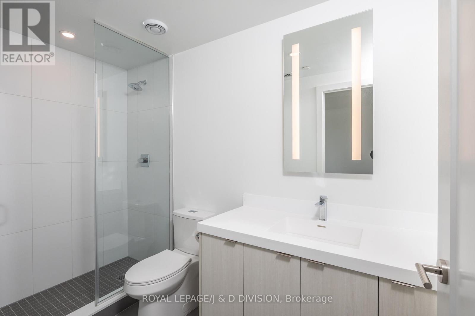 1837 - 20 Inn On The Park Drive, Toronto, Ontario  M3C 0P8 - Photo 4 - C12576466