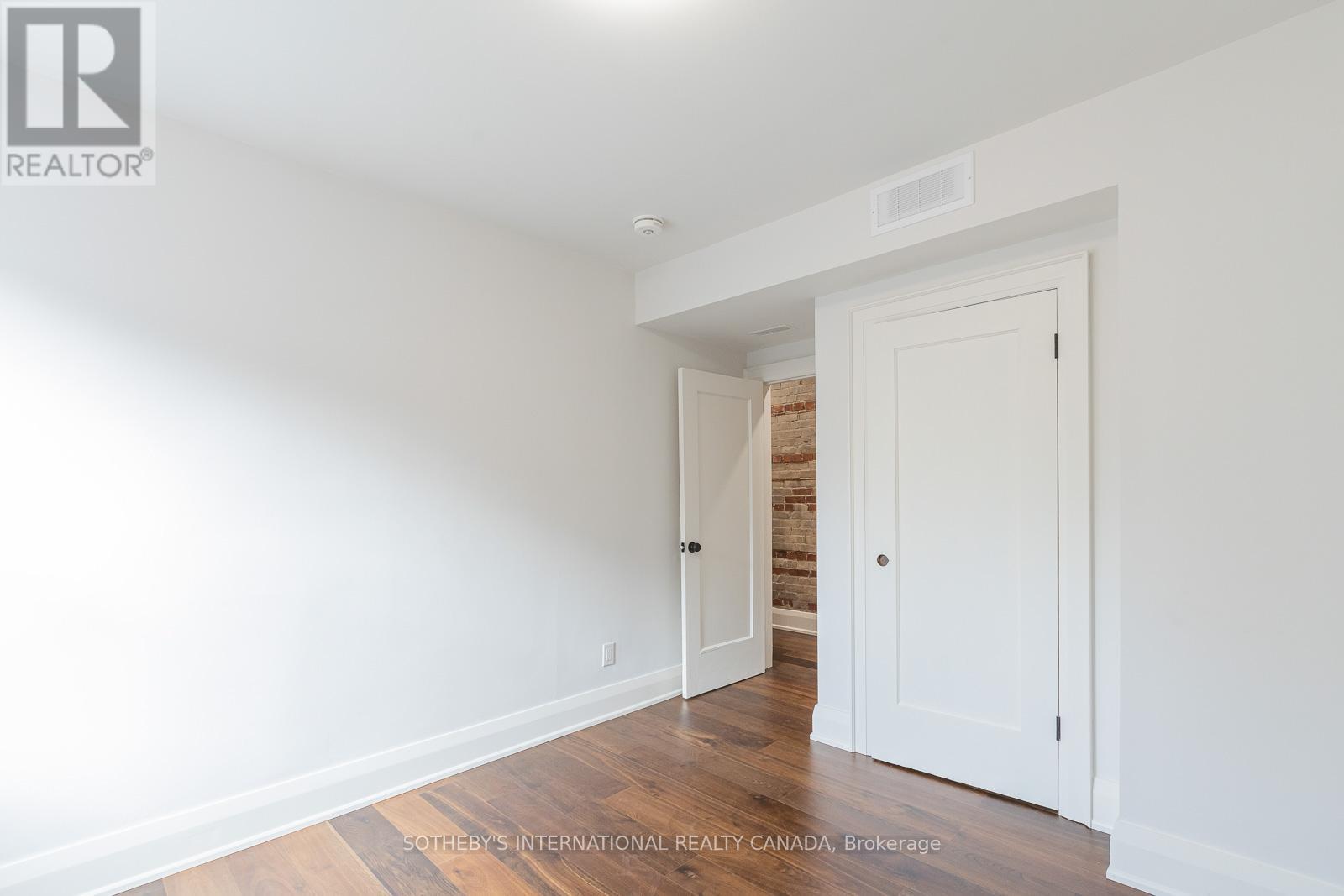 3 - 820 St. Clair Avenue W, Toronto, Ontario M6C 1B6 - Photo 6 - C12576476