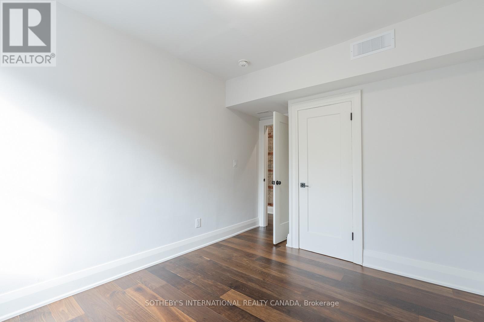 3 - 820 St. Clair Avenue W, Toronto, Ontario M6C 1B6 - Photo 8 - C12576476