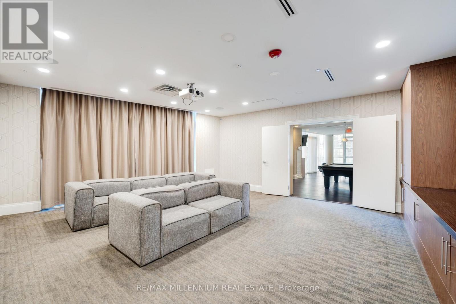 802 - 20 Bruyeres Mews, Toronto, Ontario  M5V 0G8 - Photo 11 - C12576542