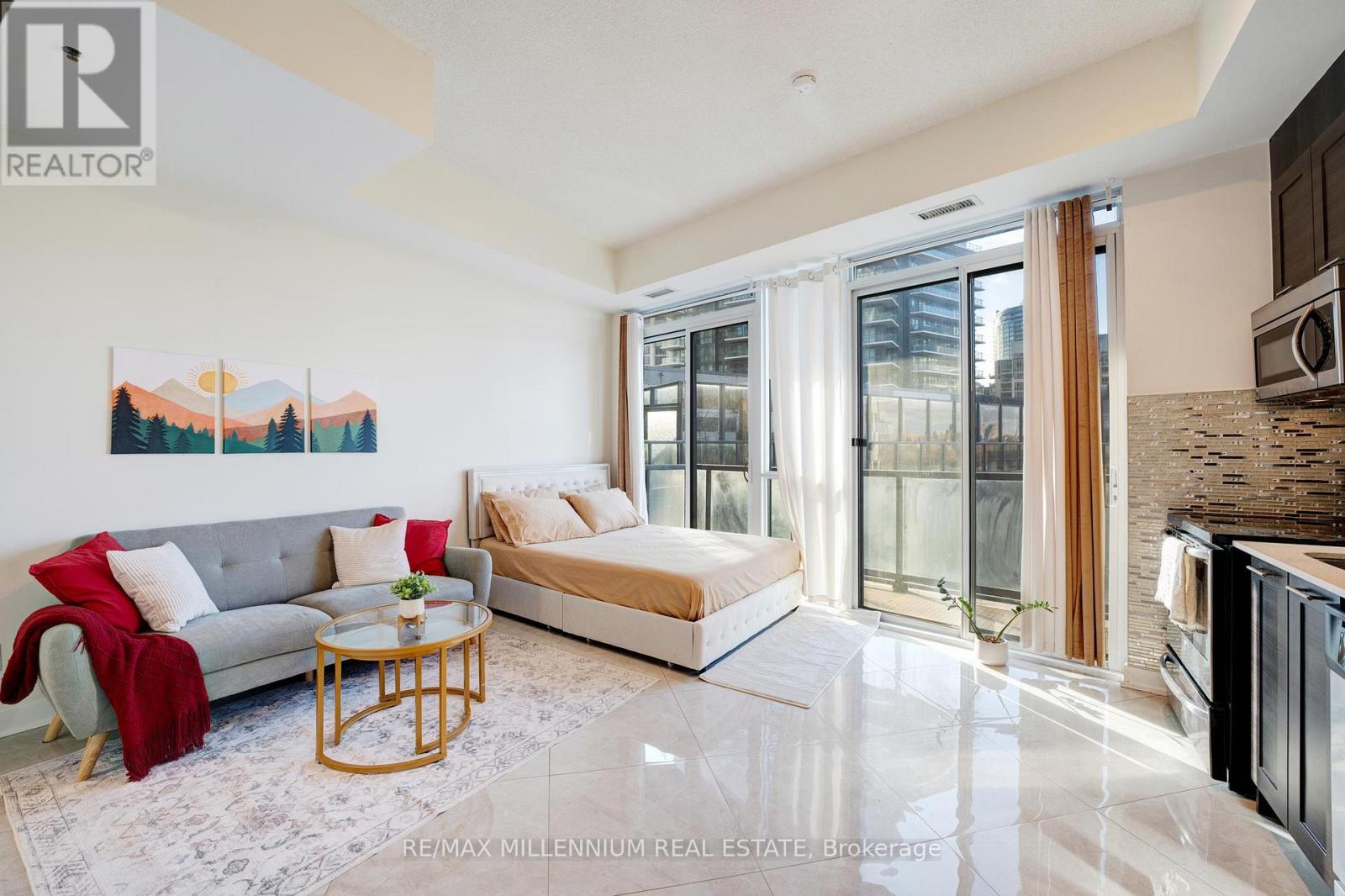 802 - 20 Bruyeres Mews, Toronto, Ontario  M5V 0G8 - Photo 17 - C12576542