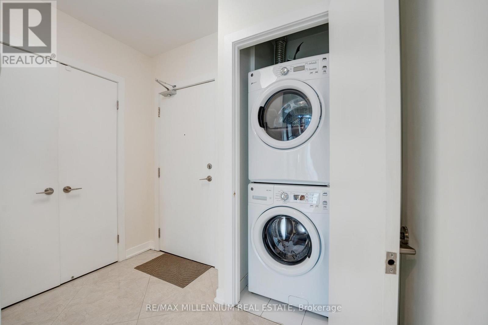 802 - 20 Bruyeres Mews, Toronto, Ontario  M5V 0G8 - Photo 23 - C12576542