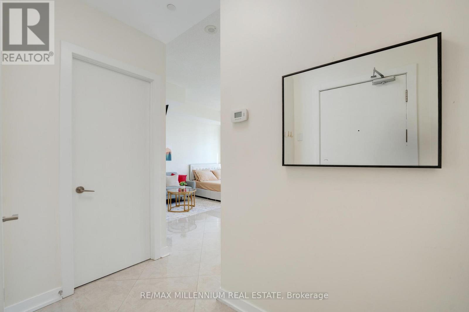 802 - 20 Bruyeres Mews, Toronto, Ontario  M5V 0G8 - Photo 24 - C12576542