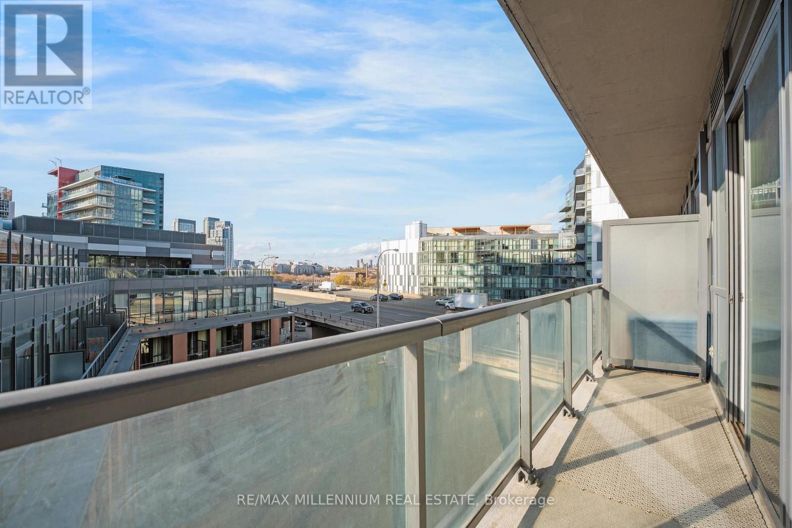 802 - 20 Bruyeres Mews, Toronto, Ontario  M5V 0G8 - Photo 27 - C12576542