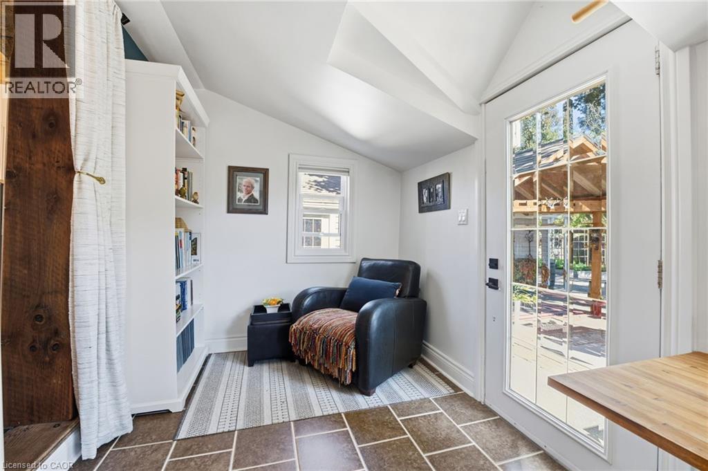 28 Mount Pleasant Street, Brantford, Ontario  N3T 1S6 - Photo 14 - 40766411