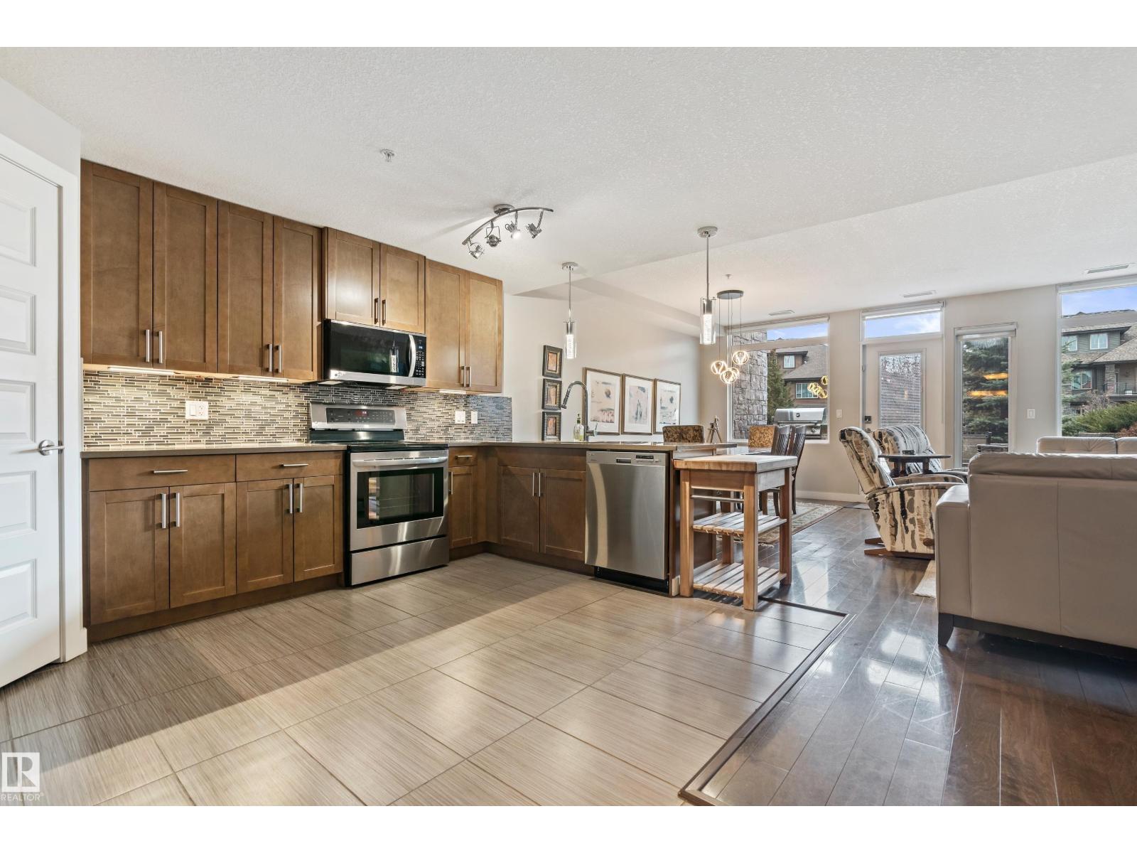 #101 5151 Windermere Bv Nw, Edmonton, Alberta  T6W 2K4 - Photo 3 - E4466214