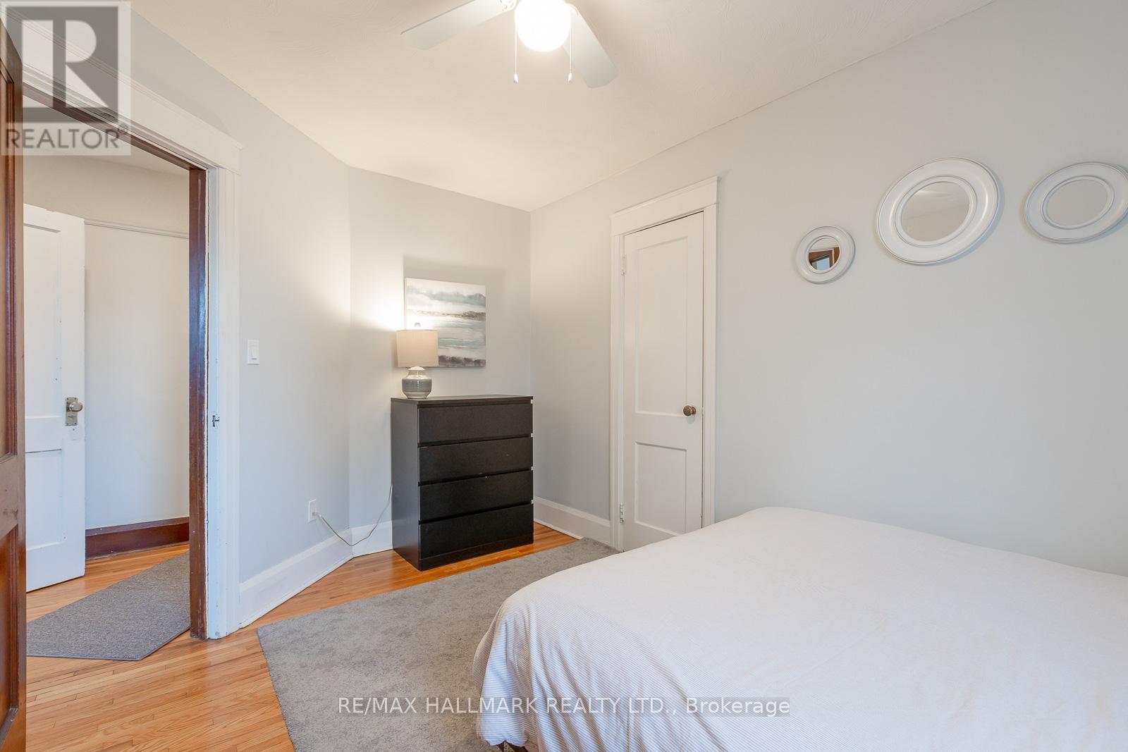 B (Upper) - 27 Hammersmith Avenue, Toronto, Ontario  M4E 2W3 - Photo 16 - E12576404