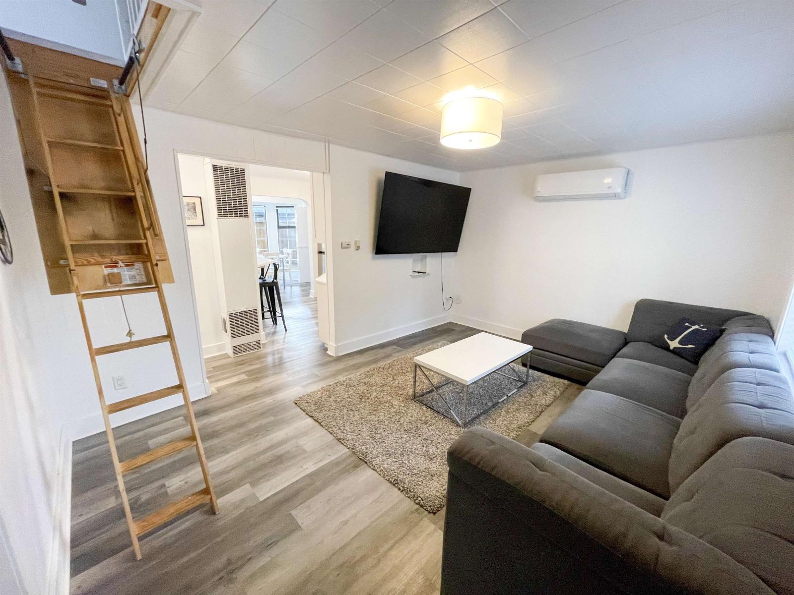 298 Hemlock Street, Cultus Lake North, Cultus Lake, British Columbia  V2R 4Y7 - Photo 5 - R3070040