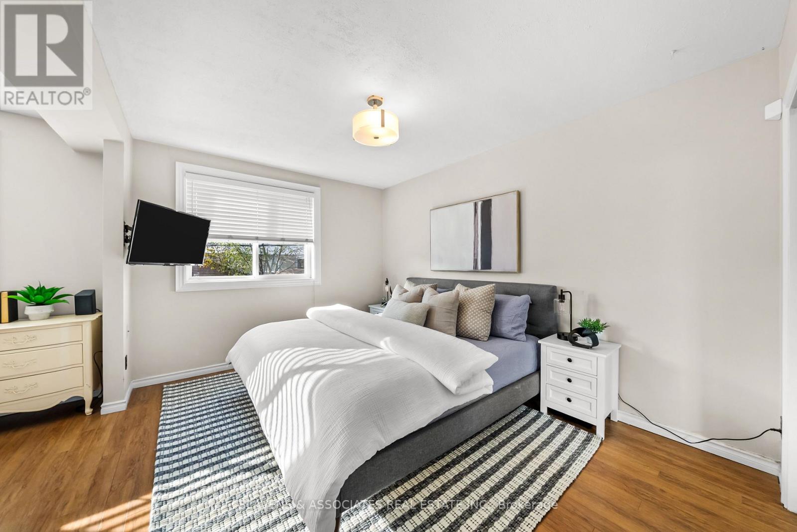 48 Billingsgate Crescent, Ajax, Ontario  L1S 2R8 - Photo 10 - E12576468