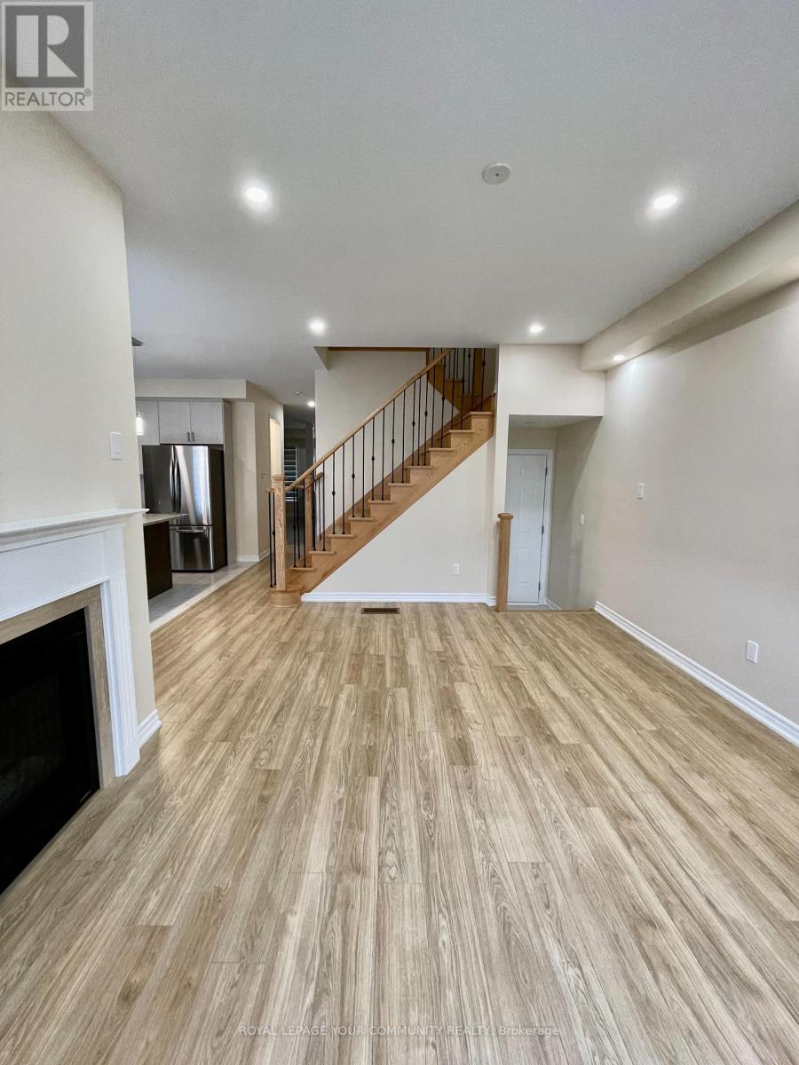 29 Hickling Lane, Ajax, Ontario  L1T 0P9 - Photo 11 - E12576492