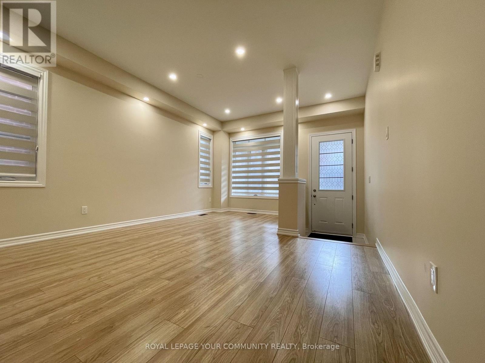 29 Hickling Lane, Ajax, Ontario  L1T 0P9 - Photo 2 - E12576492