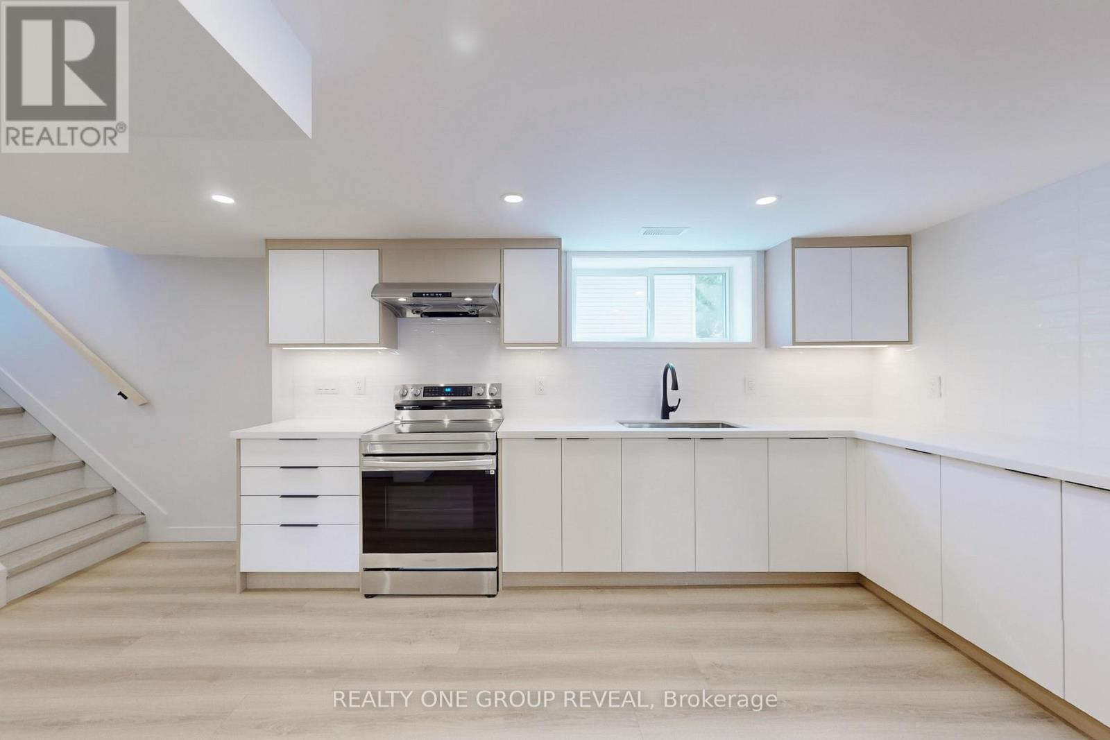 Lower - 739 Annland Street, Pickering, Ontario  L1W 1B5 - Photo 8 - E12576558