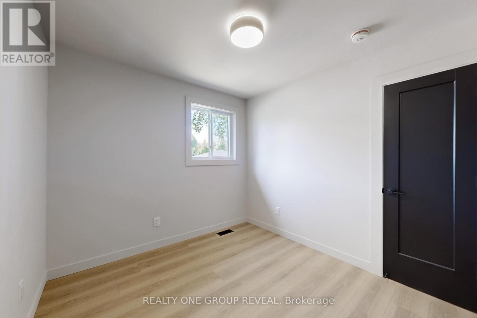 Upper - 739 Annland Street, Pickering, Ontario  L1W 1B5 - Photo 21 - E12576564