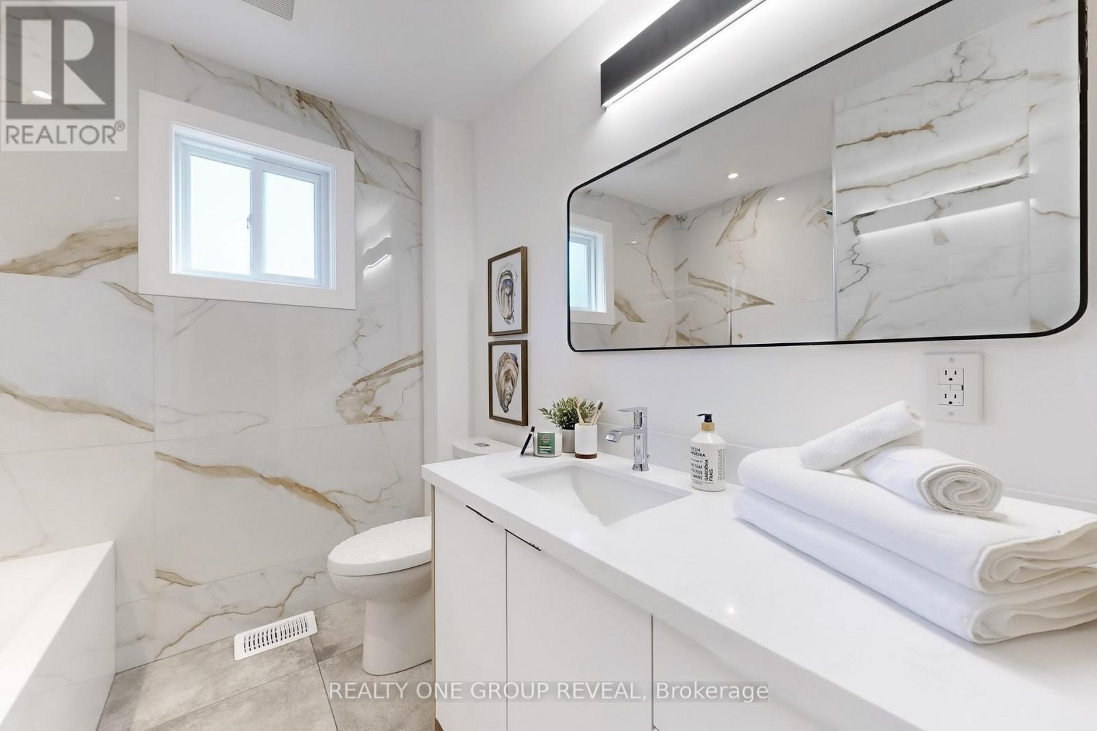 Upper - 739 Annland Street, Pickering, Ontario  L1W 1B5 - Photo 27 - E12576564