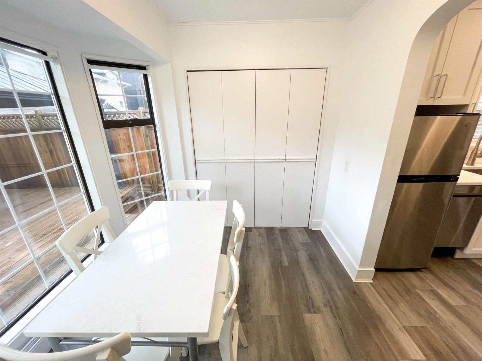 298 Hemlock Street, Cultus Lake North, Cultus Lake, British Columbia  V2R 4Y7 - Photo 8 - R3070040