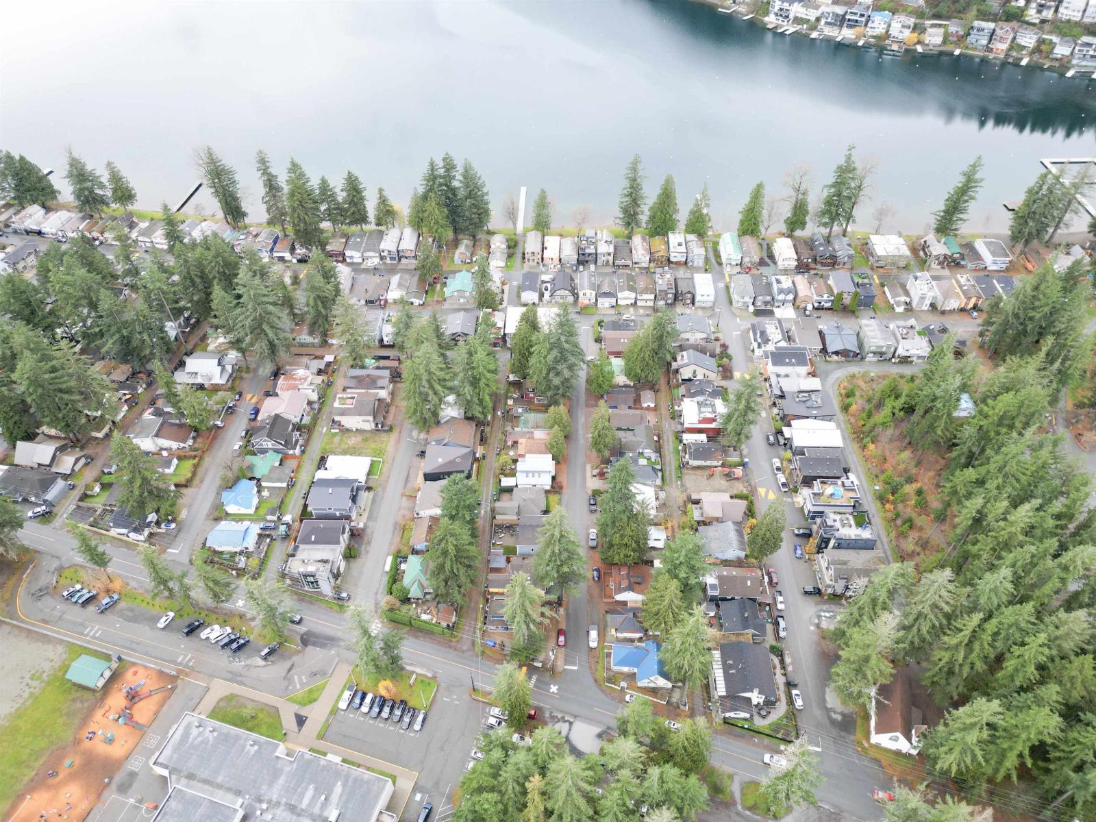 298 Hemlock Street, Cultus Lake North, Cultus Lake, British Columbia  V2R 4Y7 - Photo 38 - R3070040