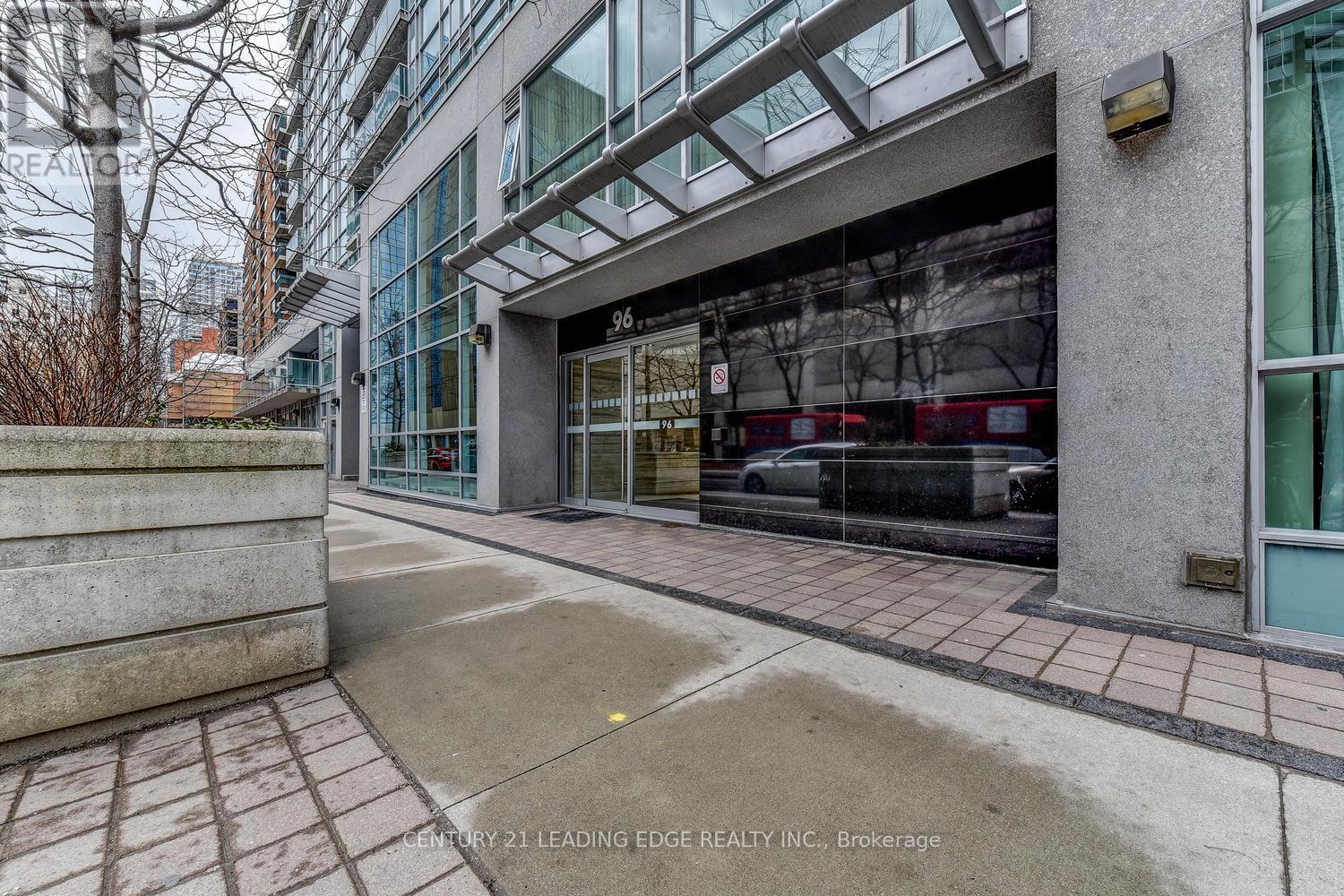 1002 - 96 St Patrick Street, Toronto, Ontario  M5T 1V2 - Photo 2 - C12575108