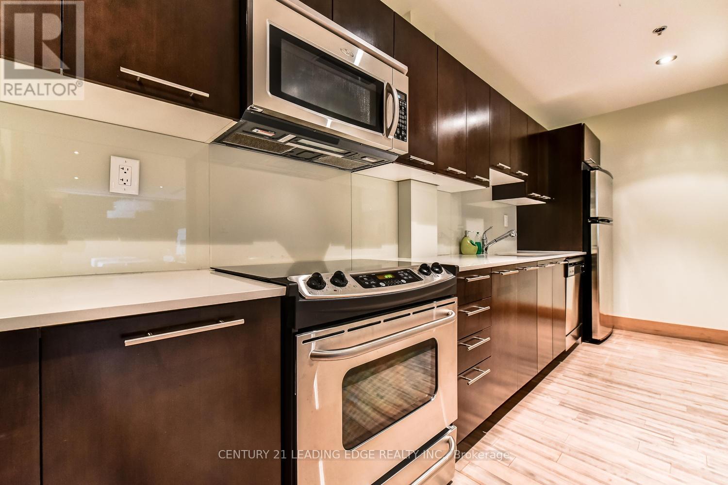 1002 - 96 St Patrick Street, Toronto, Ontario  M5T 1V2 - Photo 8 - C12575108