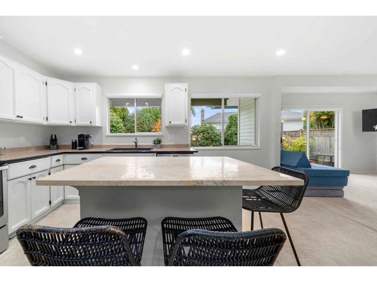 15560 Vista Drive, White Rock, British Columbia  V4B 5H8 - Photo 13 - R3068347