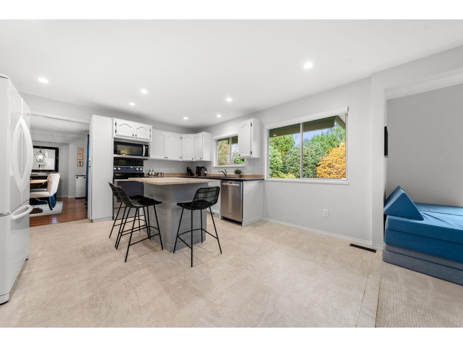 15560 Vista Drive, White Rock, British Columbia  V4B 5H8 - Photo 18 - R3068347